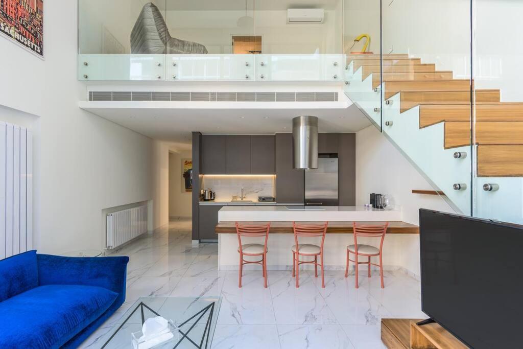 Santiago Duplex In Ashrafieh * Beirut